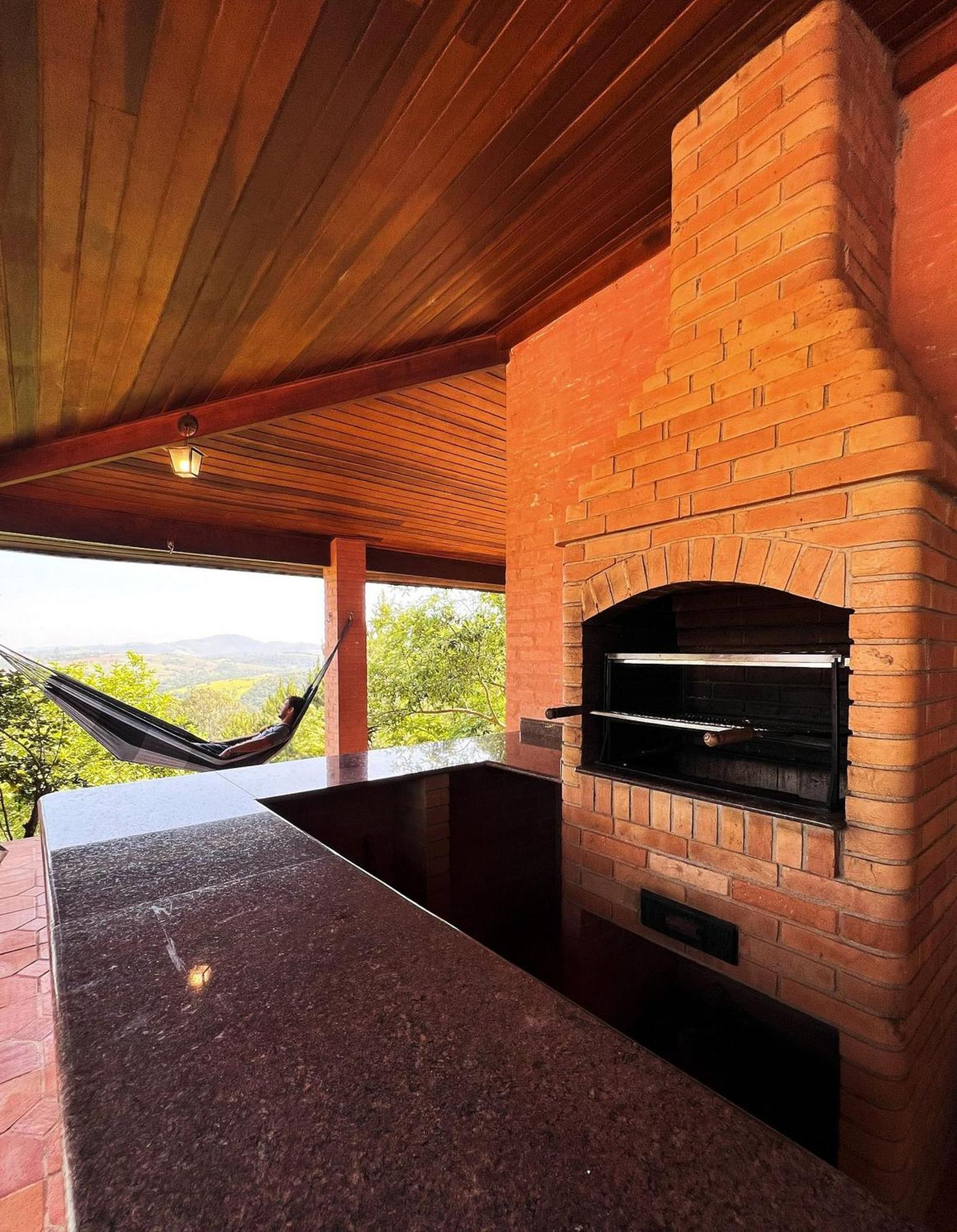 Casa De Campo Araxa Na Montanha Com Piscina Piracaia Bagian luar foto