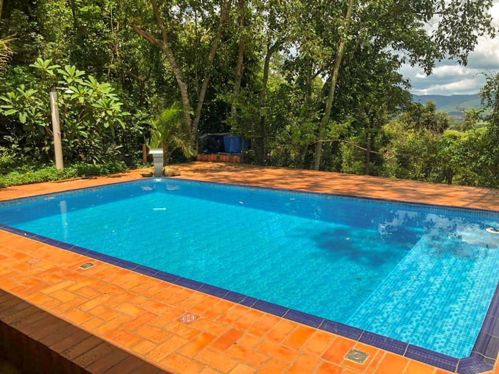 Casa De Campo Araxa Na Montanha Com Piscina Piracaia Bagian luar foto