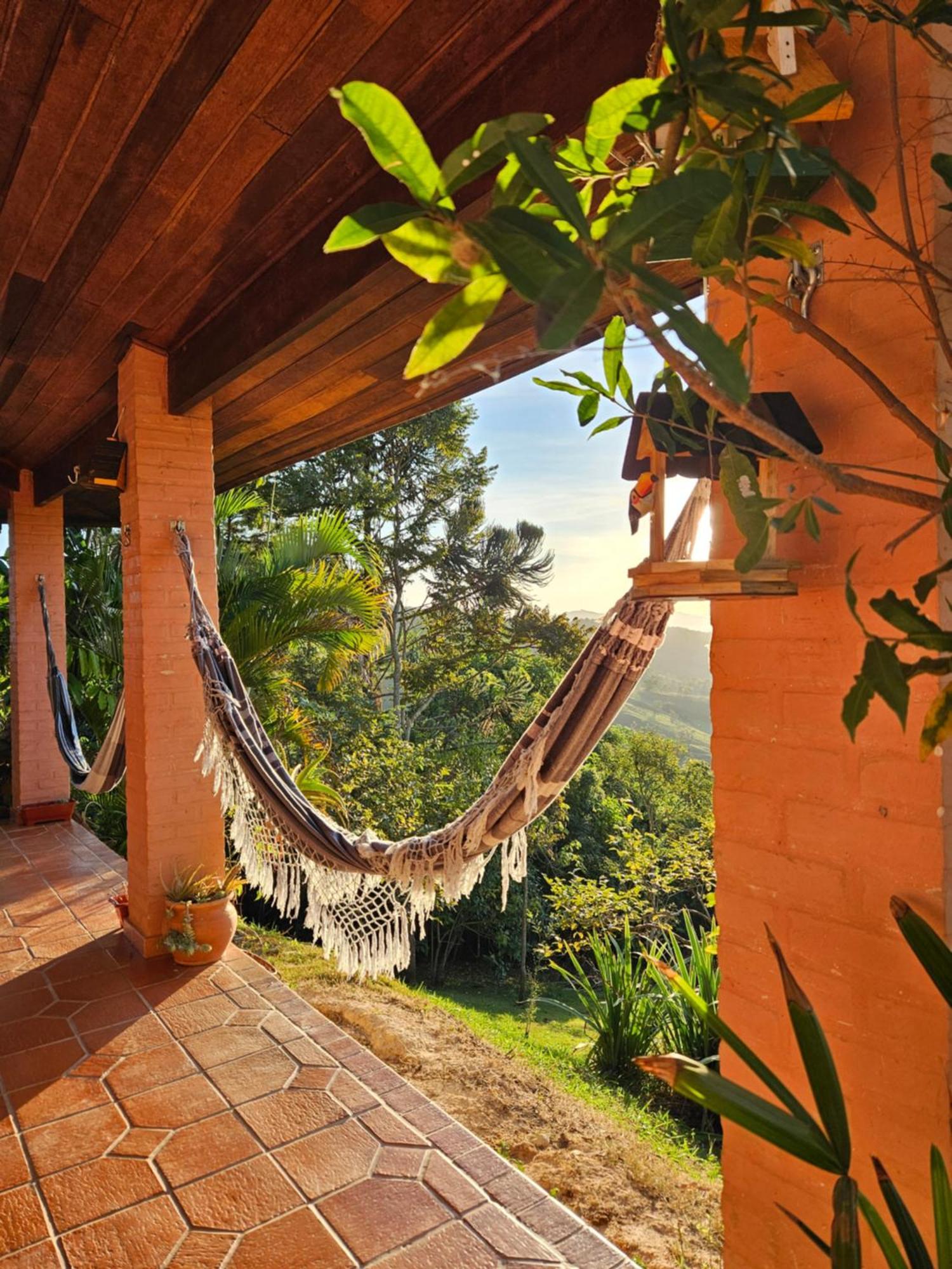Casa De Campo Araxa Na Montanha Com Piscina Piracaia Bagian luar foto